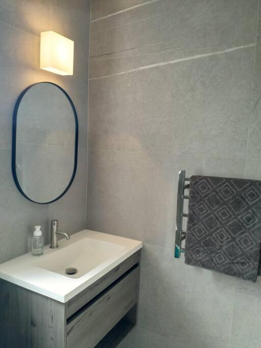 Xspot Medlands Beach House - Ocean Views - Short Stroll To The Beach Eksteriør billede