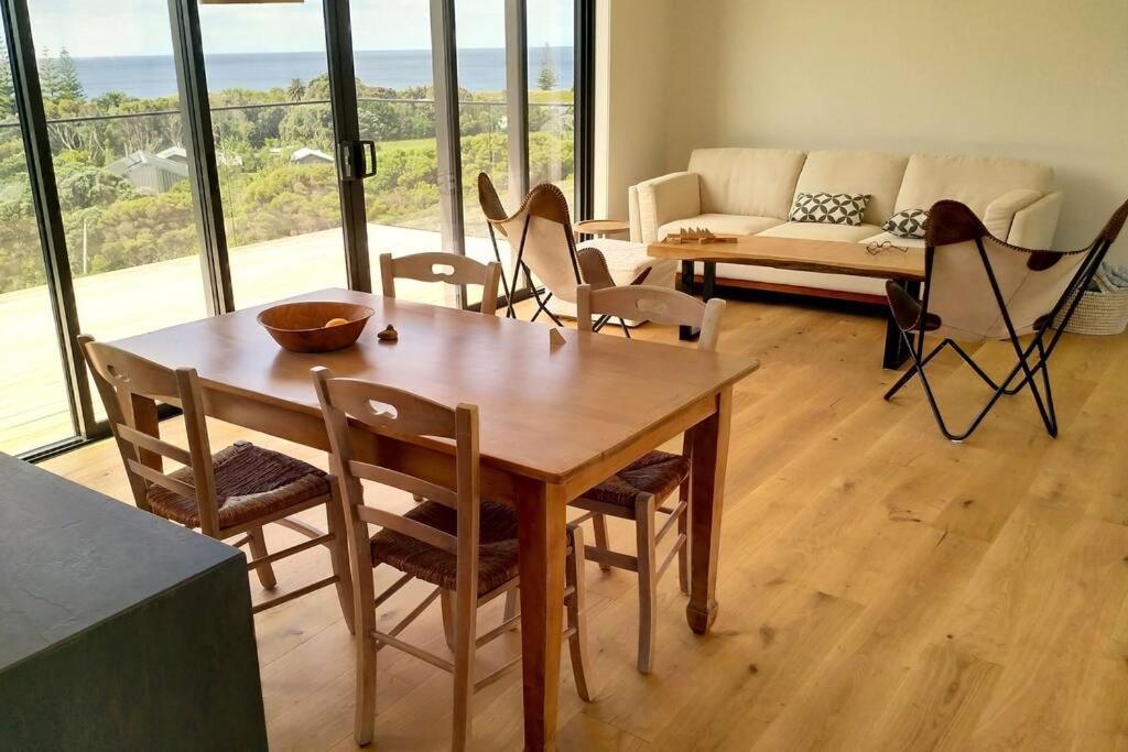 Xspot Medlands Beach House - Ocean Views - Short Stroll To The Beach Eksteriør billede
